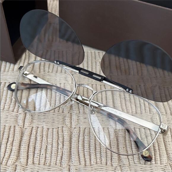 VONTÉLLE Cerulean Blue Celofis Silver Metal Sunglasses main image 10